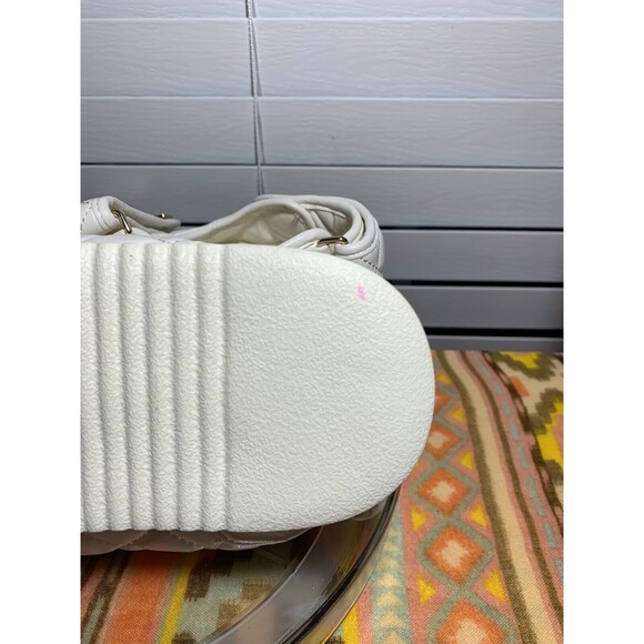 Calia by Carrie Underwood 9 Puffer Quilt Hook & Loop Adjustable Sandals White - Picture 10 of 11
